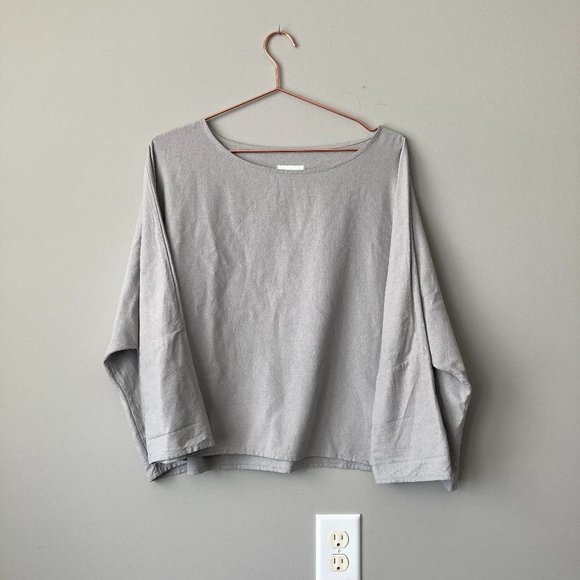 ❌SOLD❌ Jamie and The Jones T Top size S in Gray (retired colorway) 100% Raw Silk - Picture 1 of 6